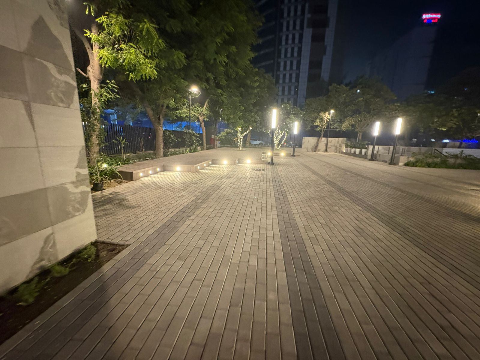 Global Green Interior Design Company Logo - Sustainable Design Experts